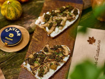 Tartine de chèvre, champignons poêlés et caviar Osciètre